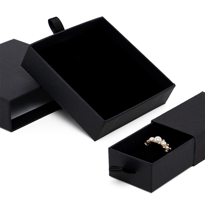 The Jewelry Box Black